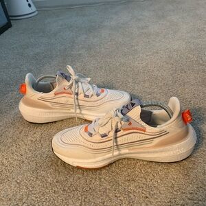 Adidas Men's Ultraboost Light Sneaker- Size 9